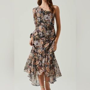 ASTR CALISTA FLORAL ONE SHOULDER MIDI DRESS